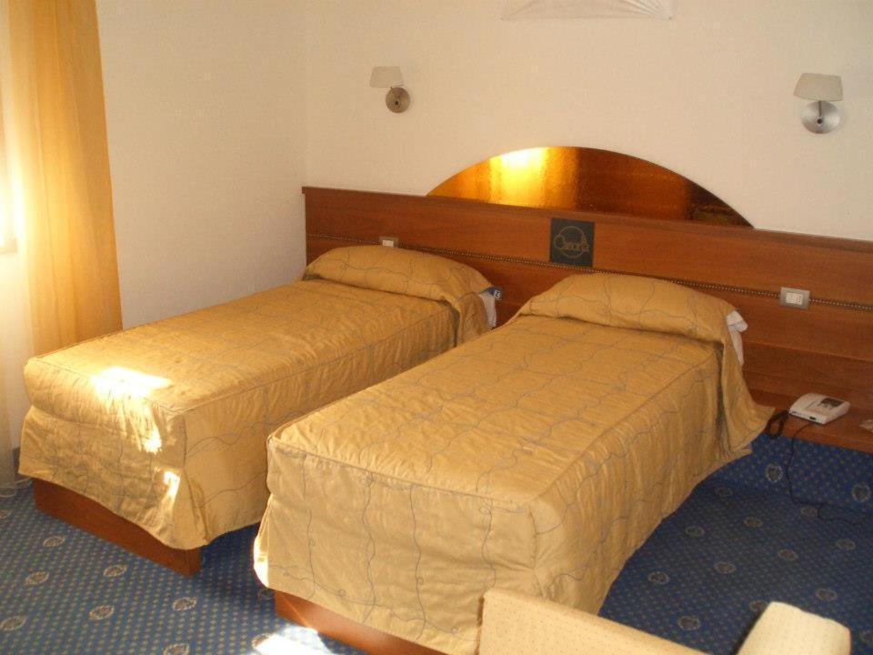 Hotel Ristorante La Casona Feltre Cameră foto
